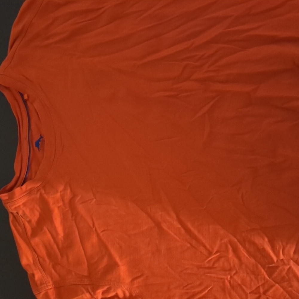 Tommy Bahama t shirt